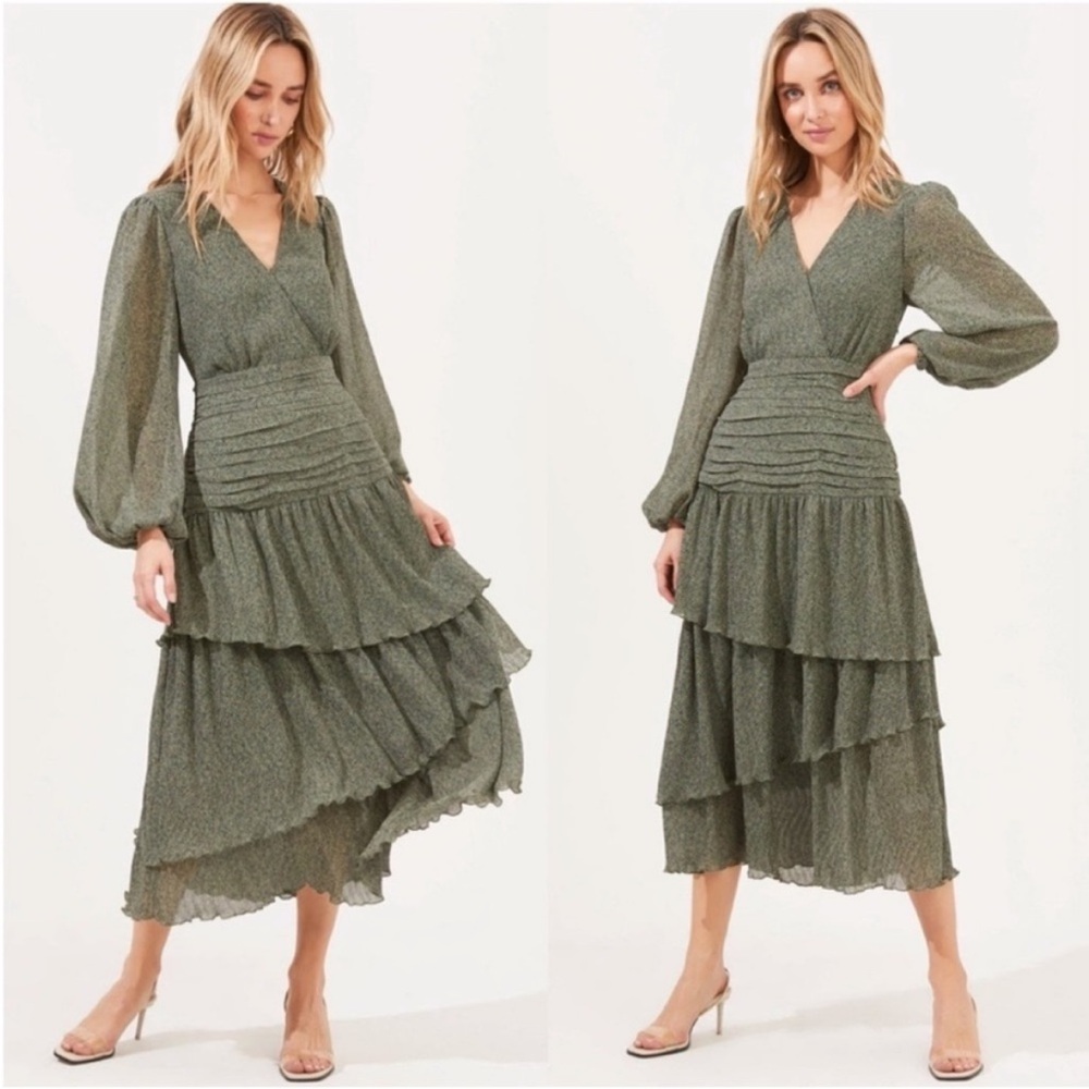 Astr the Label tiered midi dress green ditsy floral